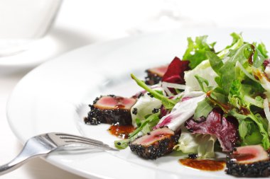 salata ve çatal