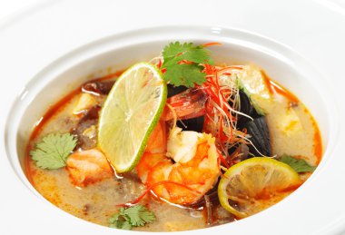 Tayland yemekleri - tom yam kung