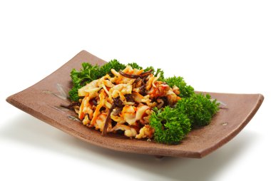 Deniz ürünleri salatası