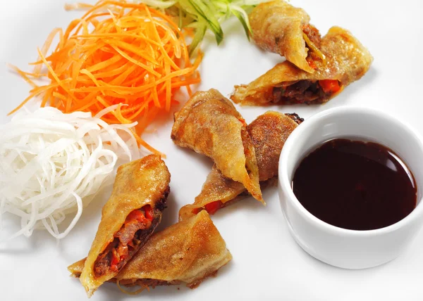 Тайские блюда - Роллы с говядиной и устричным соусом — стоковое фото