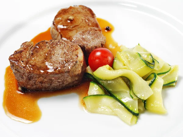 Pratos de carne quente - Medalhões de vitela — Fotografia de Stock