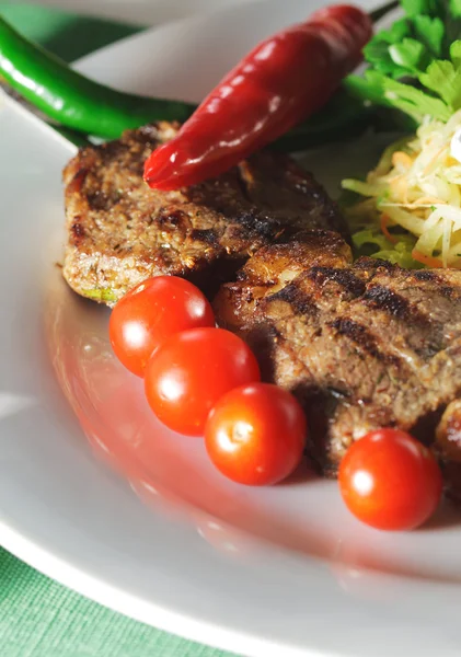 ホット肉料理 - シャシリク — ストック写真