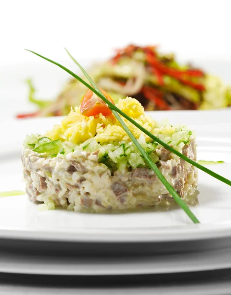 Vlees salade met plantaardige — Stockfoto