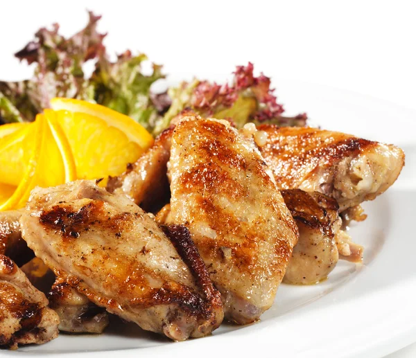Горячие блюда из мяса - Жареные куриные крылышки — стоковое фото