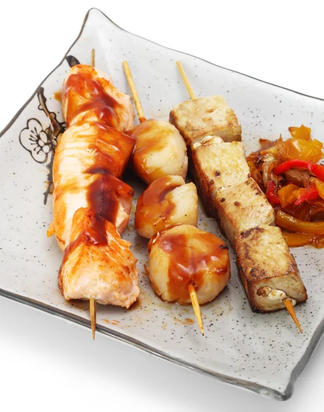 Cucina giapponese - Skewered frutti di mare — Foto Stock