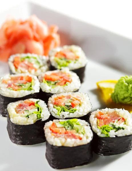 Cocina Japonesa - Maki Sushi — Foto de Stock