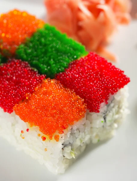 Tobiko Rainbow Roll — Stock Photo, Image