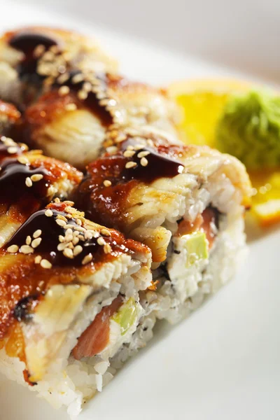 Salmon and Smoked Eel Maki Sushi — Stock Photo, Image
