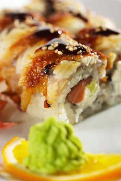 Salmon and Smoked Eel Maki Sushi — Stock Photo, Image