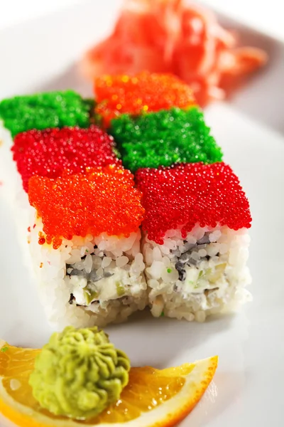 Tobiko Rainbow Roll — Foto de Stock
