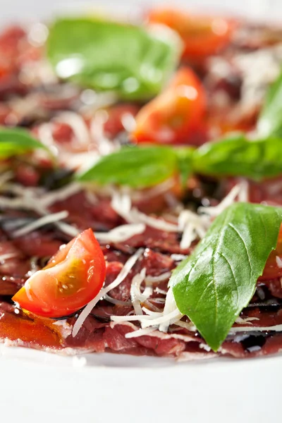 Carpaccio de carne de bovino — Fotografia de Stock