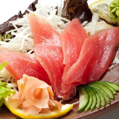 ton balıklı sashimi