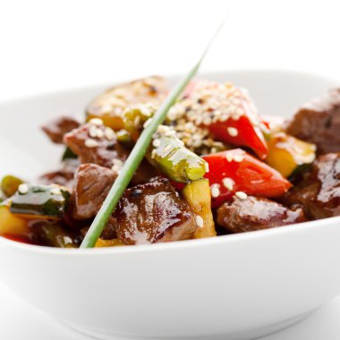 iştah açıcı soslu dana eti