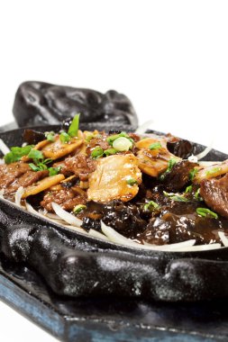 Çince - sığır eti ile kuşkonmaz