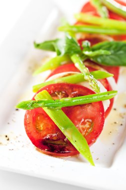 Caprese salatası