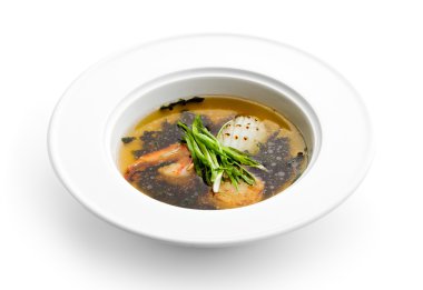 Deniz mahsulleri çorbası