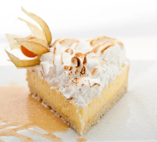 Dessert - Slice of Lemon Pie topped with Whipped Cream — Stock Photo, Image