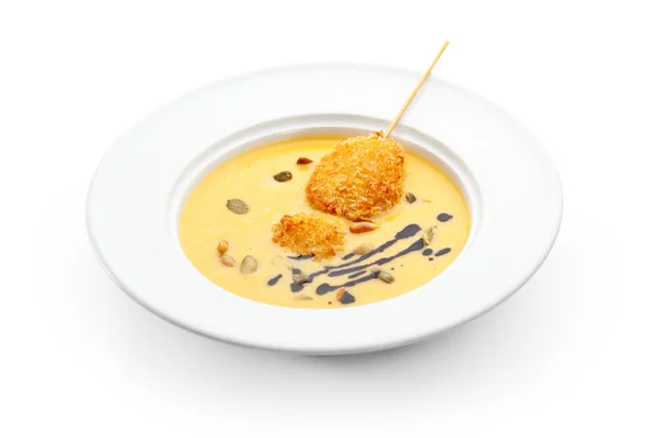 Zucca krämig zuppa med friterad capesante — Stockfoto