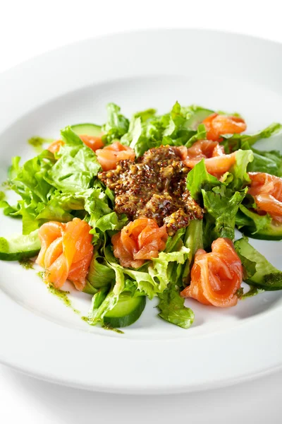 Ensalada de salmón — Foto de Stock