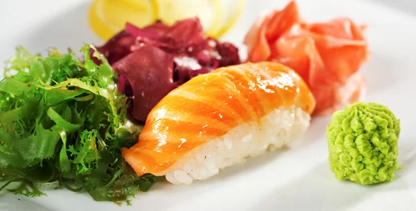 Sushi di salmone — Foto Stock