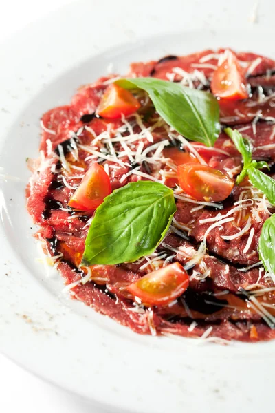 Carpaccio de carne de bovino — Fotografia de Stock