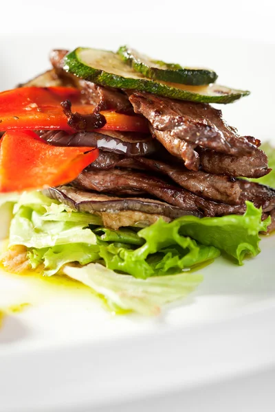 Carne de vacuno con verduras — Foto de Stock