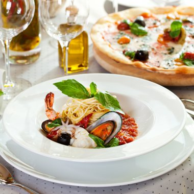 Deniz mahsulleri spagetti