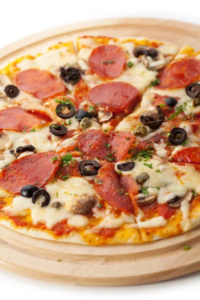 Піца салямі — стокове фото