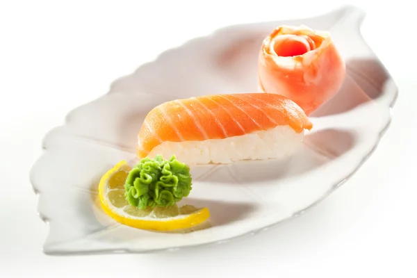 Räucherlachs-Sushi — Stockfoto