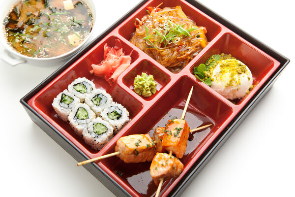 Обед в Бенто
