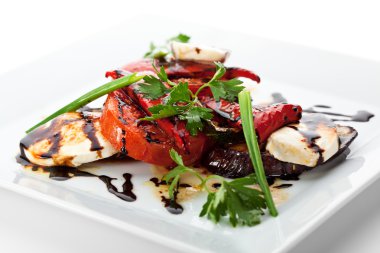 Buharda pişmiş sebzeler