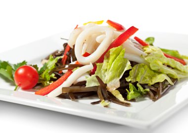 kalamar salatası