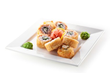 Kızarmış somon roll