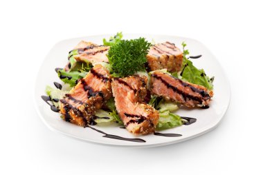 Deniz ürünleri salatası