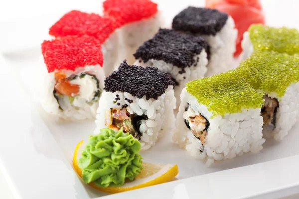 Salmón y Tobiko Roll — Foto de Stock