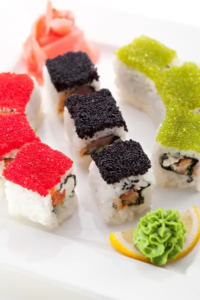 Salmone e Tobiko Roll — Foto Stock