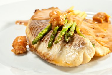 Sıcak balık yemekleri - rockfish fileto