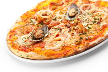 Deniz ürünleri pizza