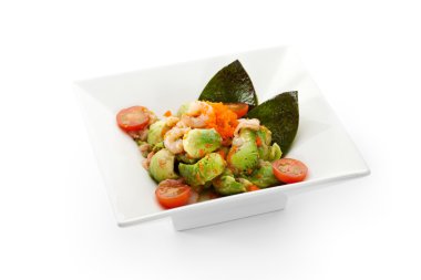 Avokado Salatası