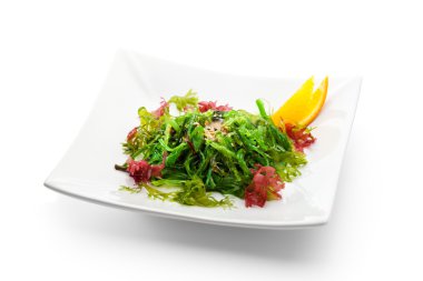 chuka yosun salatası