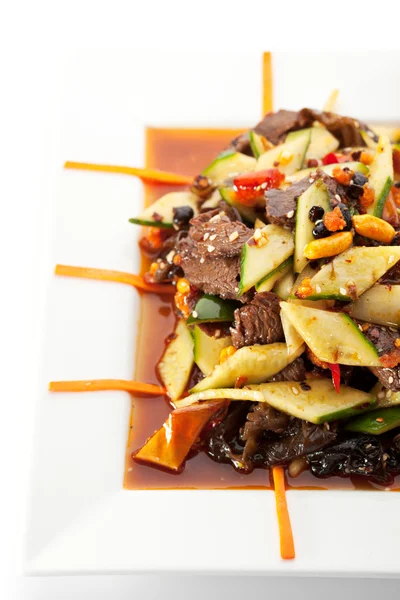 Chinees - vlees met zwarte schimmel — Stockfoto