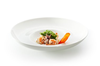 Deniz ürünleri salatası