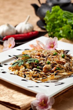 Kızarmış pirinç.