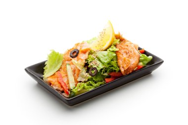 Deniz ürünleri salatası