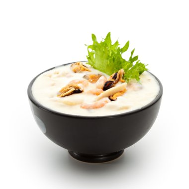 Deniz mahsulleri çorbası