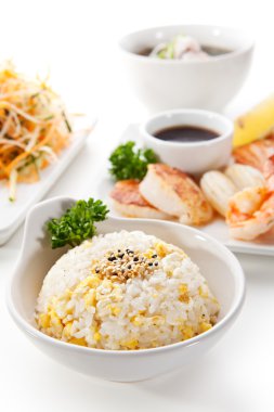 Deniz ürünleri yemek