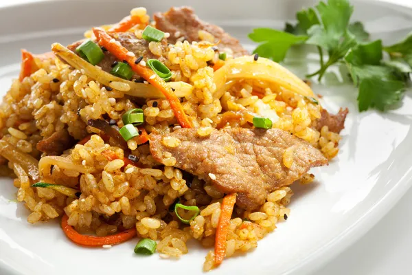 Freír arroz con carne — Foto de Stock