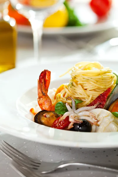 Spaghetti ai frutti di mare — Foto Stock