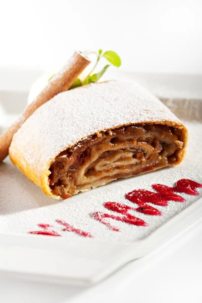 Strudel aux pommes — Photo