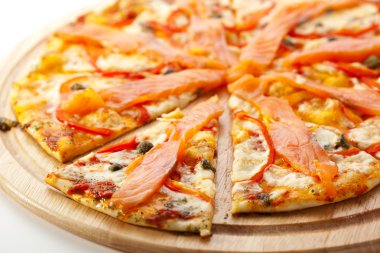 Deniz ürünleri pizza